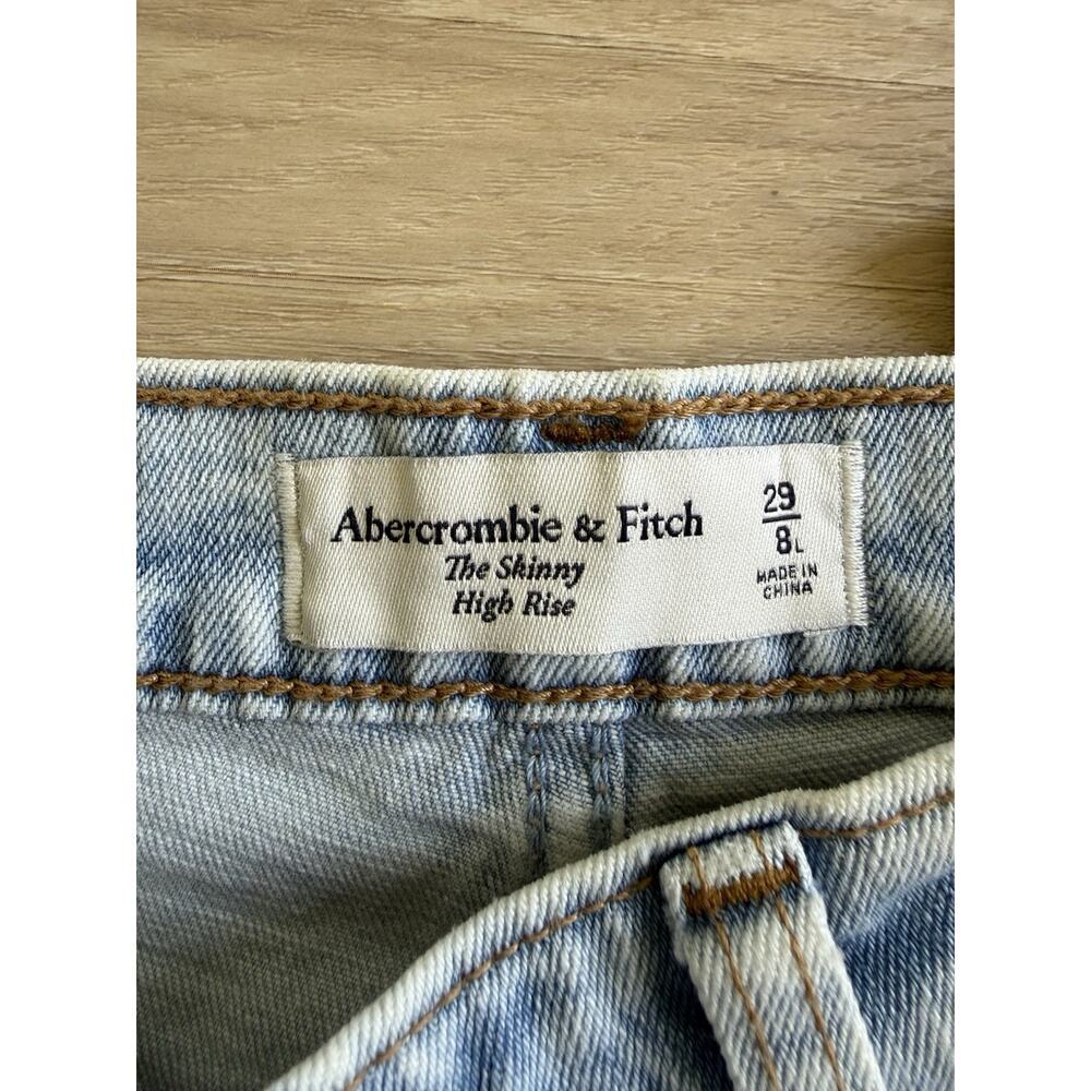 NWT Abercrombie & Fitch Skinny High Rise Split Vent Hem Jean Womens Size 29/8L - Picture 3 of 11